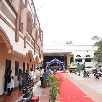 Vasavi Mahal Guest House, Thirunallar 4